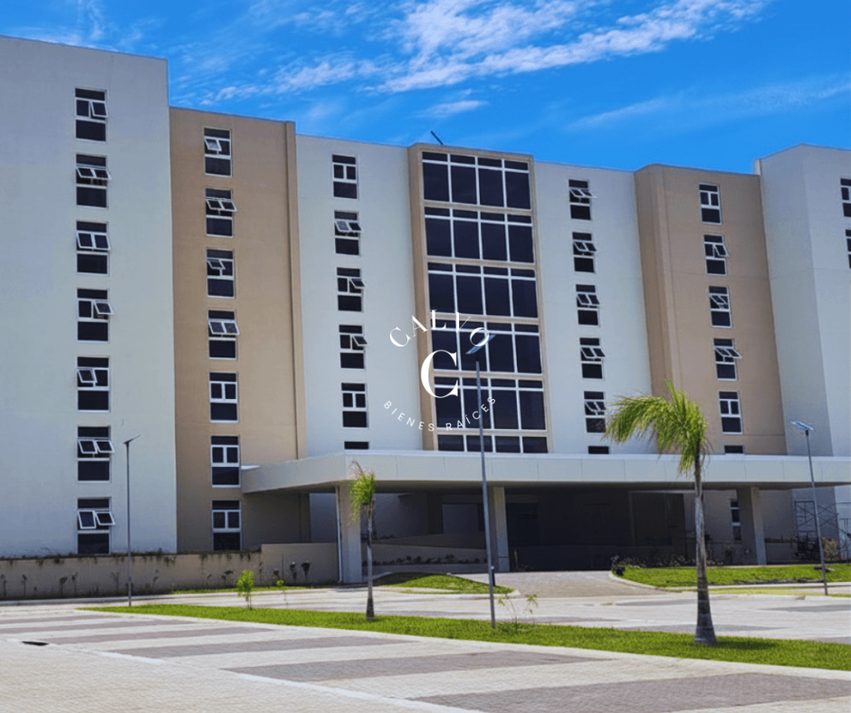Apartamento amueblado frente al mar en condominio Oceana | Costa del Sol