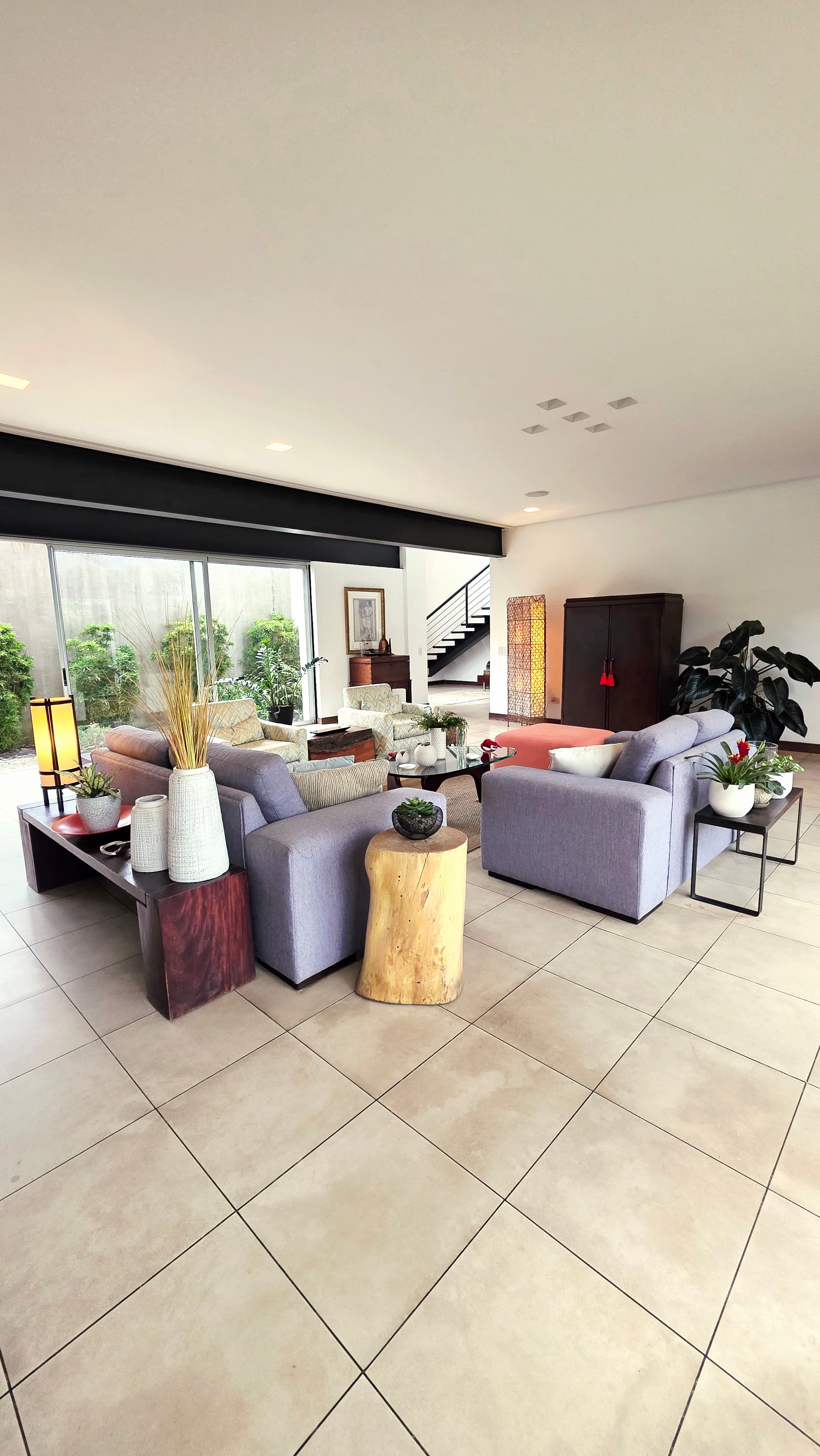 Moderna y Exclusiva residencia en Las Piletas III, Santa Tecla