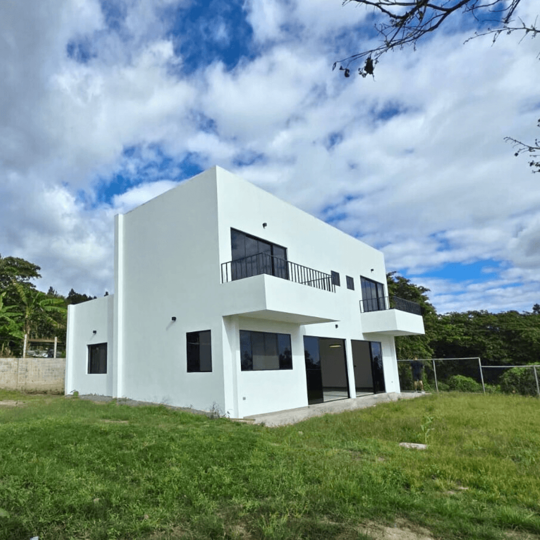 Casa moderna a estrenar en Comasagua, La Libertad