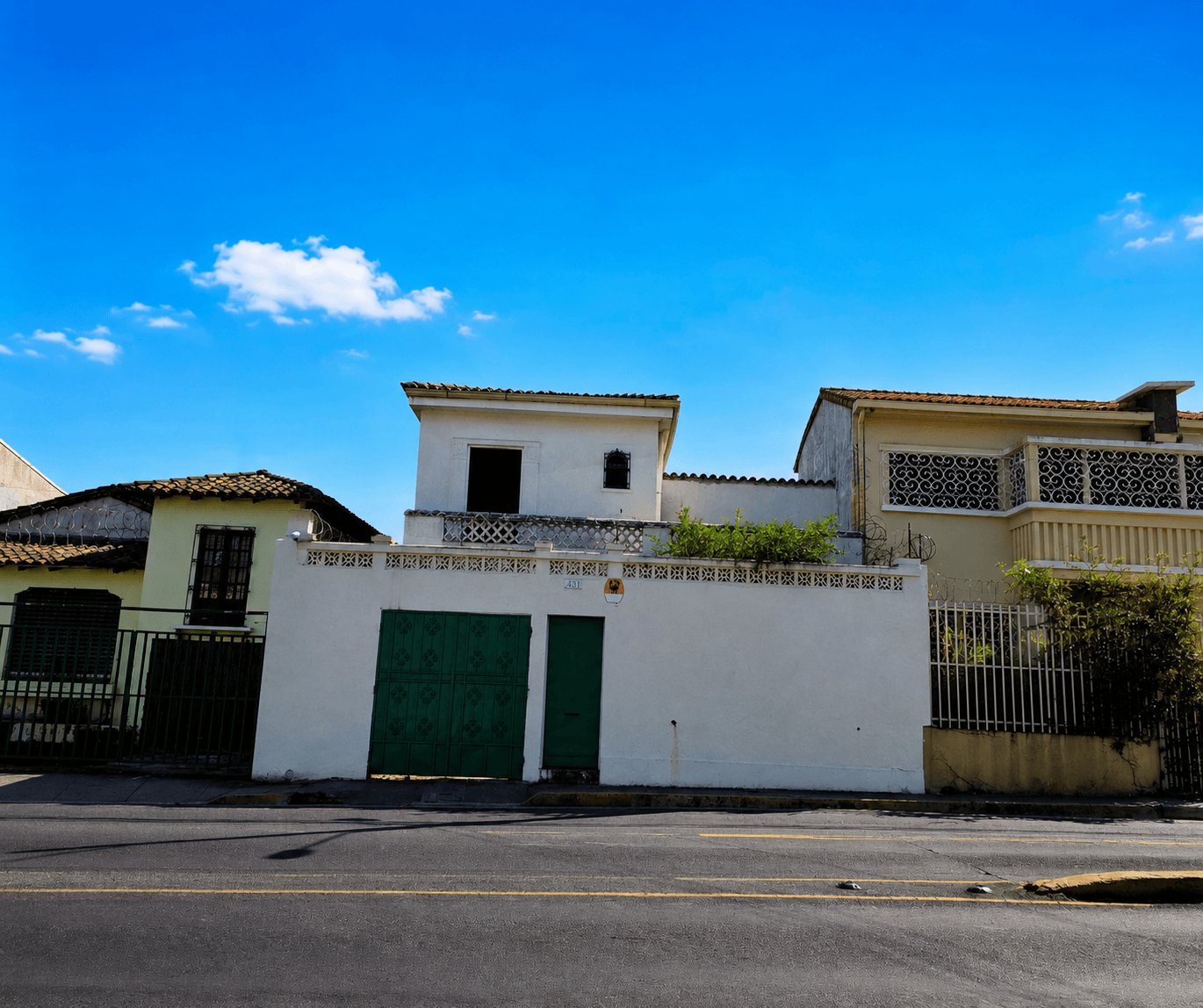 CASA EN VENTA EN COLONIA FLOR BLANCA